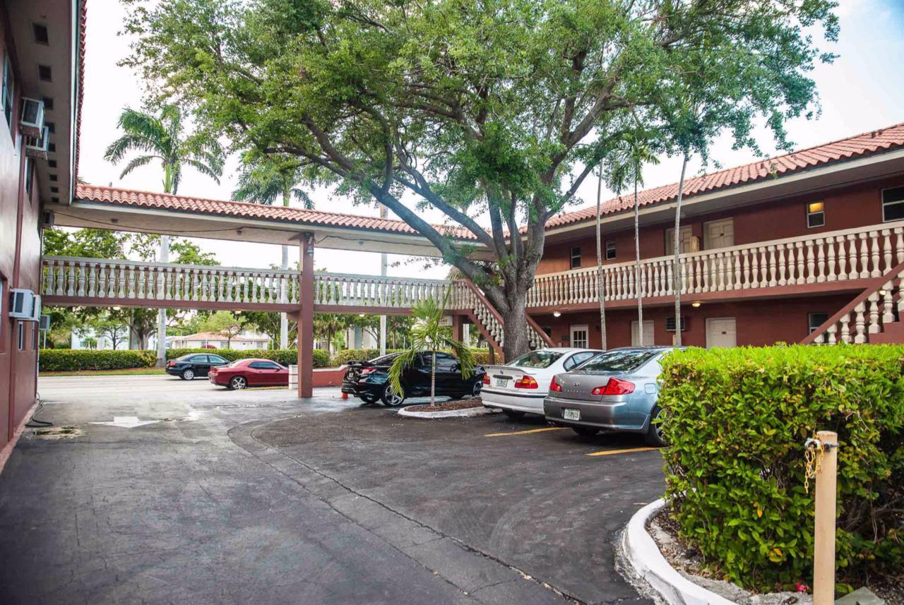 Gables Inn Coral Gables Exterior foto